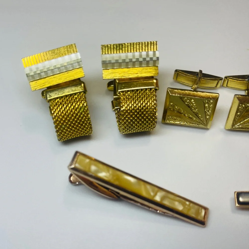 Lot of Vintage Men's Cufflinks And Tie Bars Assorted Gold Tone Dad Father’s Day